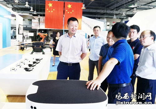 市委书记张常荣带队赴上海市招商考察