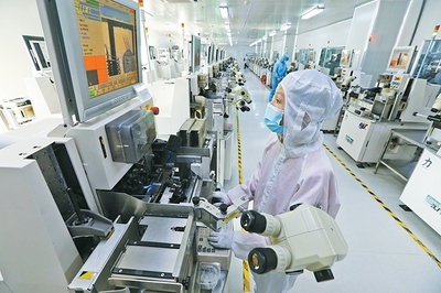 从“制造”迈向“智造”