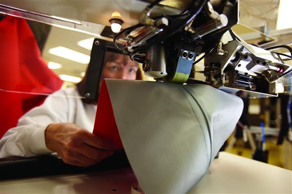 GORE-TEX 35周年 以持久性能与科技研发，诠释“保证使您干爽”的底气